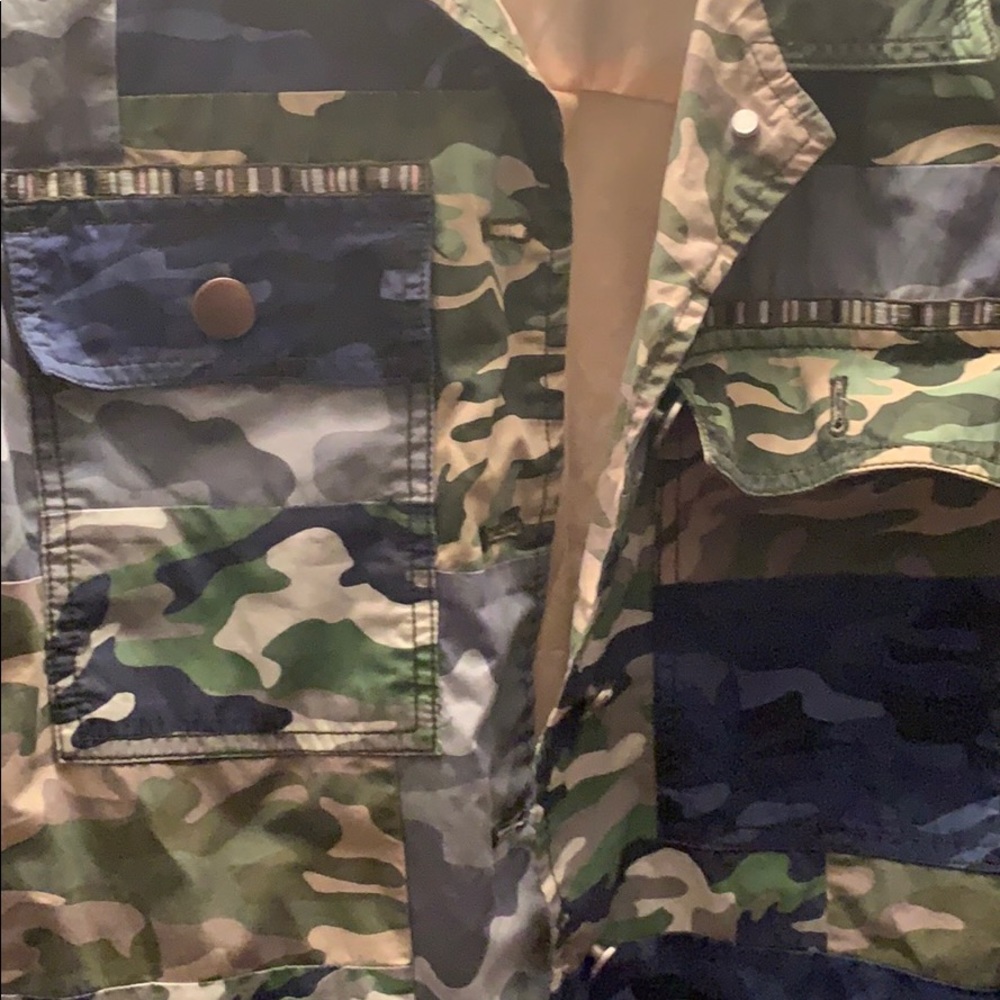 Gap Camo Jacket - image 3